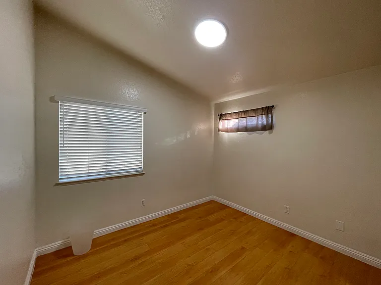 150 Homestead St — Photo 12