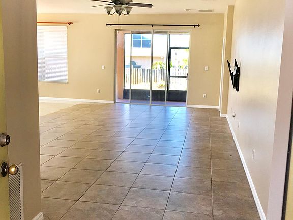 5th image of 4654 Redmond Pl