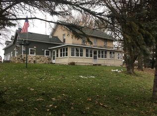 N79W32585 Petersen Rd, Hartland, WI 53029