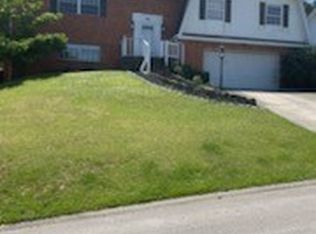 1986 Parkwood Rd, Charleston, WV 25314