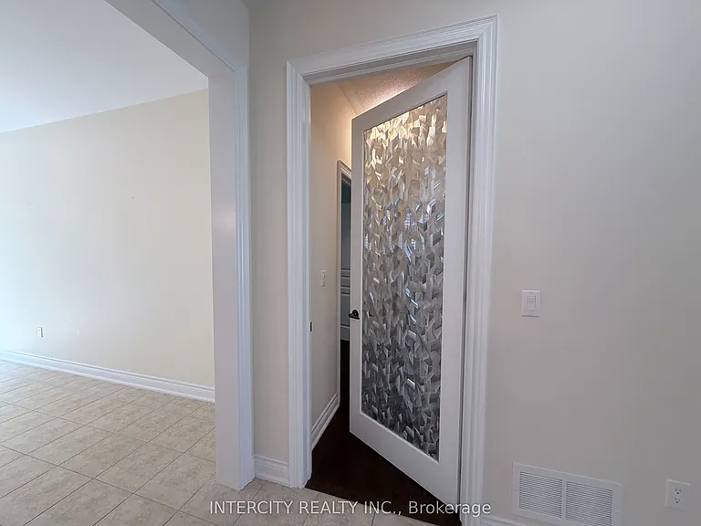 655 Davos Rd — Photo 19