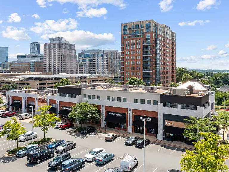 The Springs At Reston — Photo 18