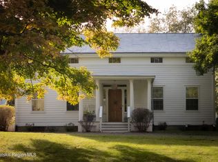 210 Middle Road, Hudson, NY 12534