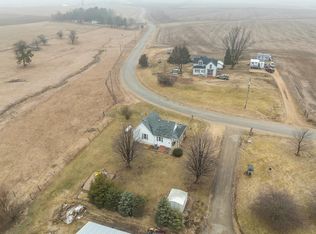 258 County Rd W, Mineral Pt, WI 53565