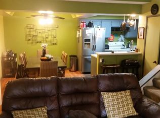 56 Town And Country Rd, Pomona, CA 91766