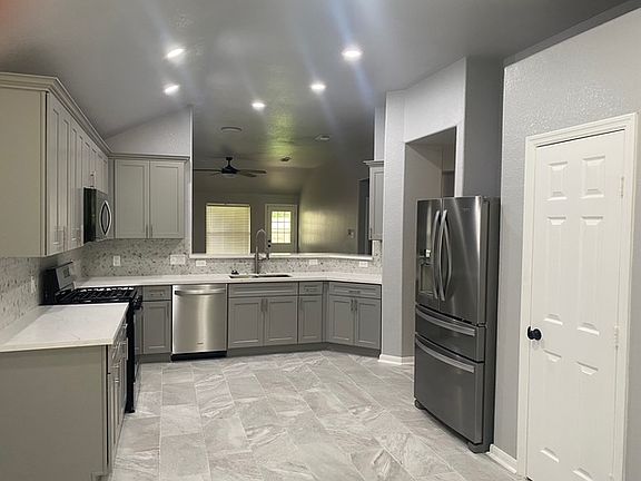 4th image of 14630 Mills Park Ln