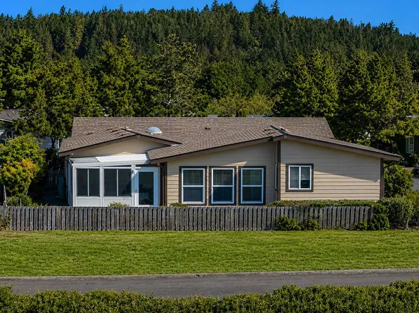 5710 NE Windmill Dr #16, Newport, OR 97365