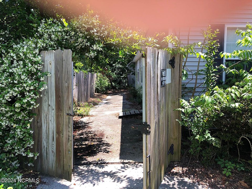2nd image of 117 Avondale Avenue