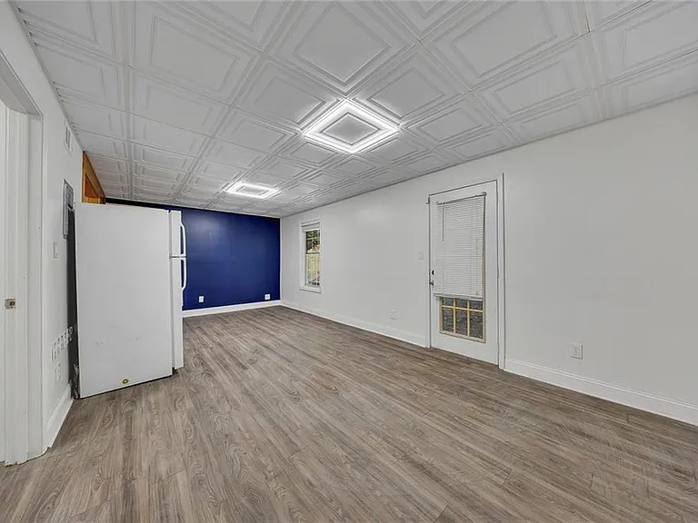 635 Anderson Walk — Photo 29