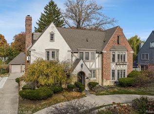 1686 Balmoral Dr, Detroit, MI 48203