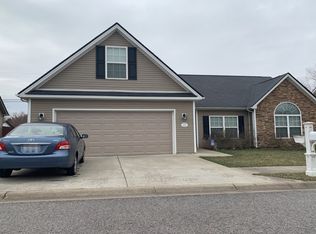 121 Ashton Walk, Radcliff, KY 40160