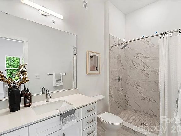 4th image of 5007 Nimes Rd