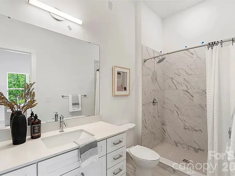 5007 Nimes Rd — Photo 4