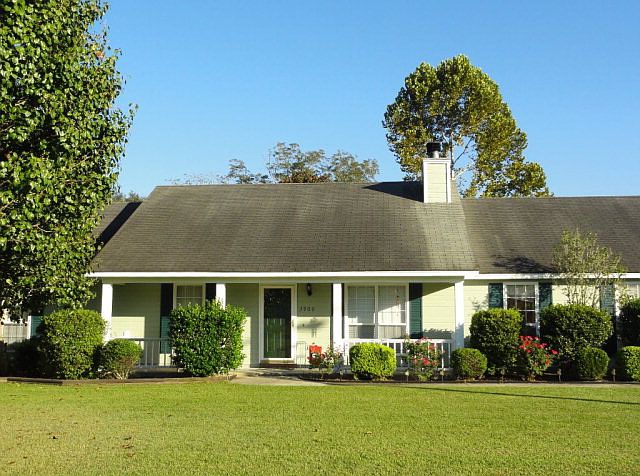 1st image of 3900 Claybourne Ln