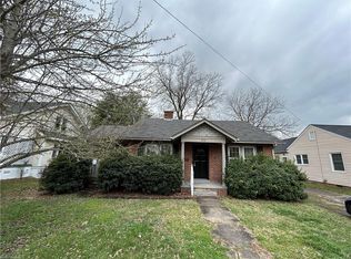 506 Hillcrest Ave, Burlington, NC 27215