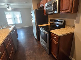 1423 McLain St APT 9, Newport, AR 72112