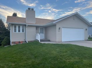 1907 N 17th St, Norfolk, NE 68701