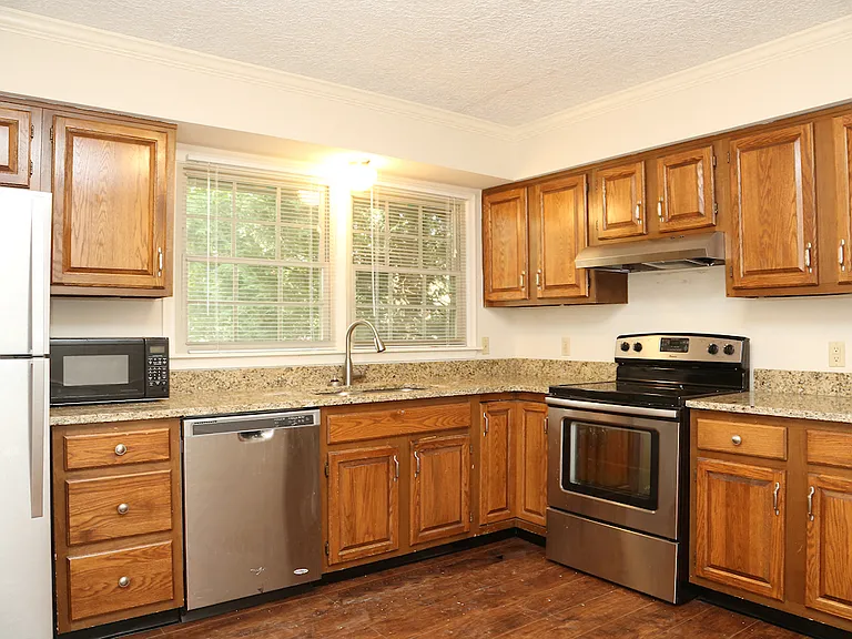 1398 Compton Ct 2bed 1bed UPDATED Ranch