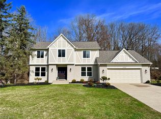 17747 Rauland Dr, Walton Hills, OH
