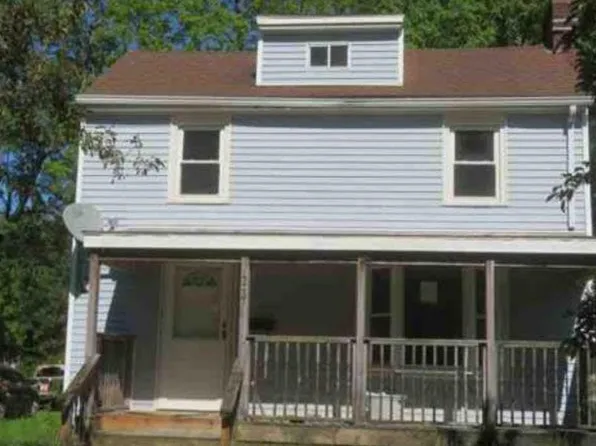 23 Hoag Ave, Akron, NY 14001