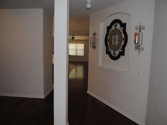 3rd image of 2815 Woodspring Acres Dr