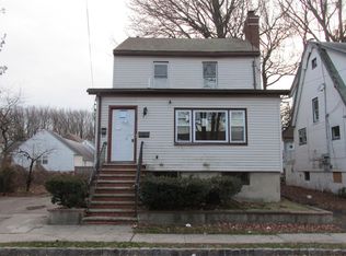 182 1st St, Englewood, NJ 07631