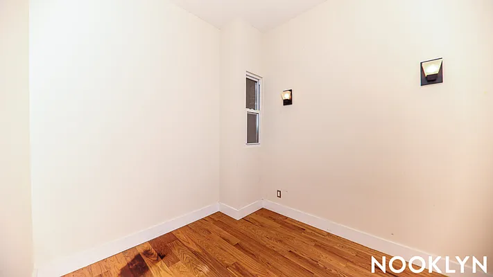 Rented by Nooklyn NYC LLC | media 9