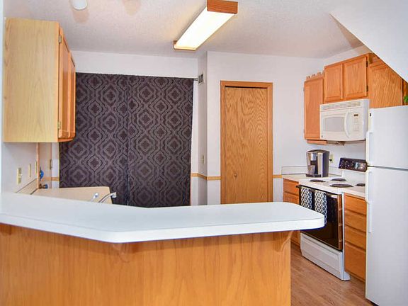 4th image of 13400 60th Pl N Unit 153