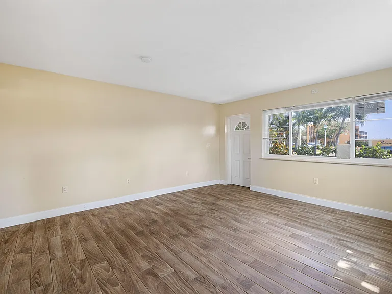 5409 N Flagler Dr — Photo 5