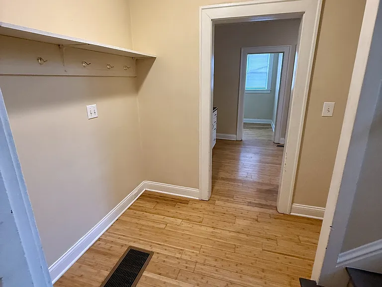 924-926 11th Avenue, Huntington WV - - — Photo 6