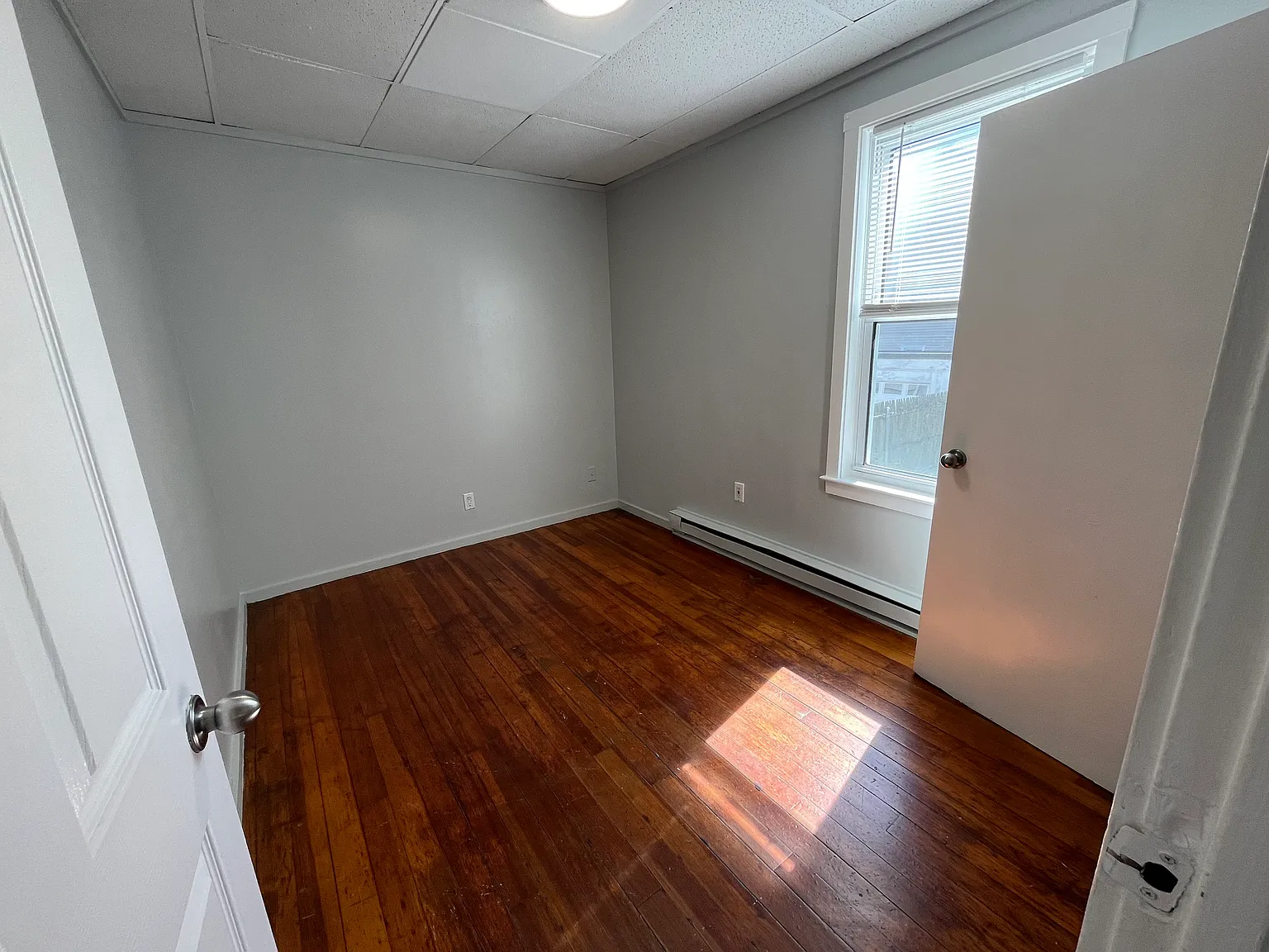 2 bed, 700 sqft, $1,450 — Photo 2