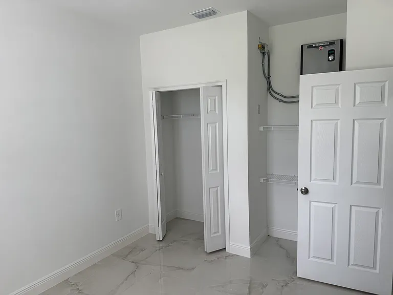 239 Milwaukee Blvd #239 — Photo 7