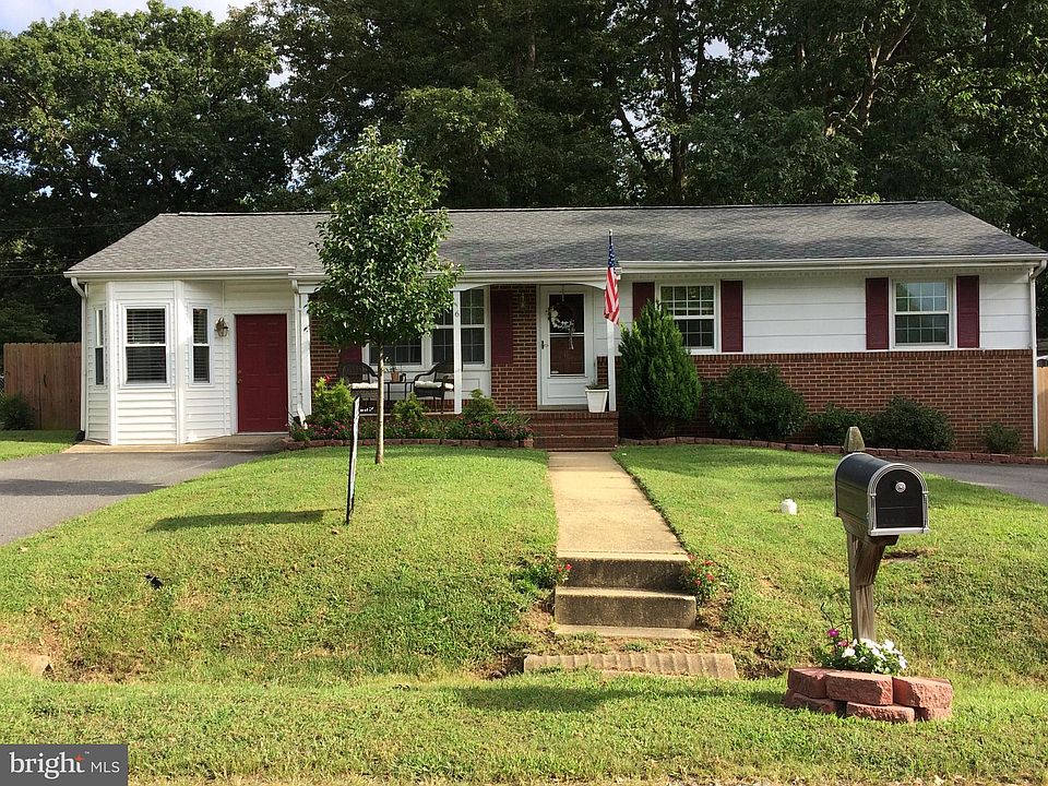 1st image of 6 Westmoreland Dr