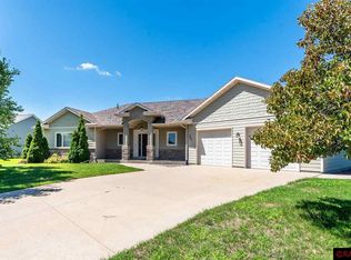 1121 Crystal Lake Dr, Lake Crystal, MN 56055