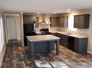 31 Willow Cir, Sanford, NC 27332