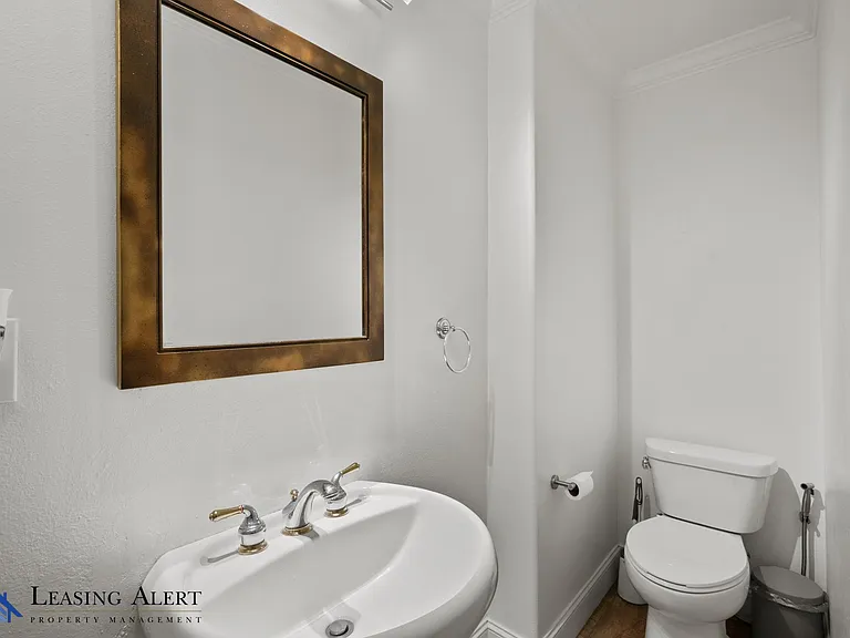 20300 Vanowen St #36 — Photo 9