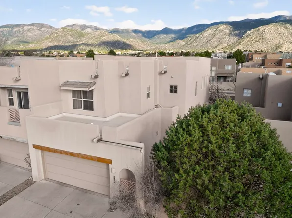 6232 Silverlace Trl NE, Albuquerque, NM 87111