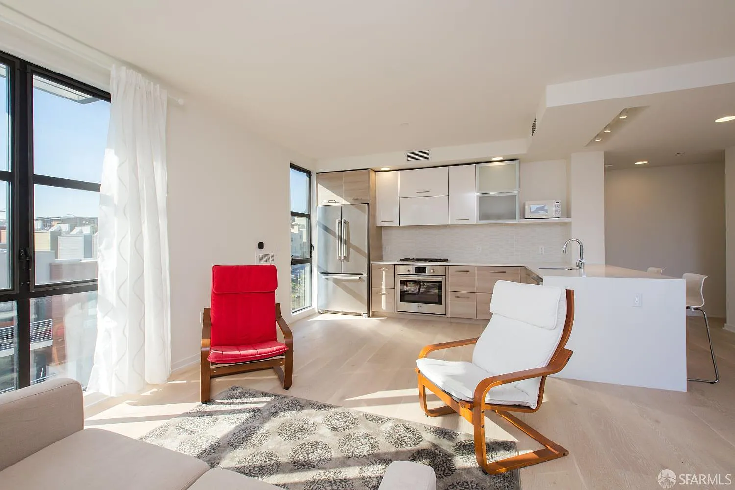 2 bed, 2.0 bath, 1012 sqft, $4,800 — Photo 4