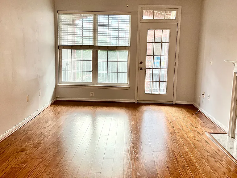 204-2701 Bellforest Ct #204 — Photo 9