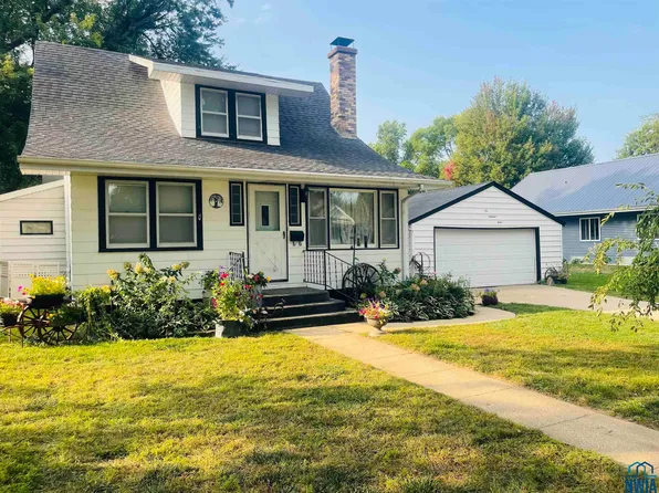 612 Jackson St, Moville, IA 51039