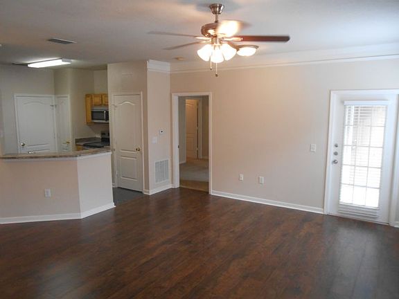 4th image of 17969 Villa Creek Dr