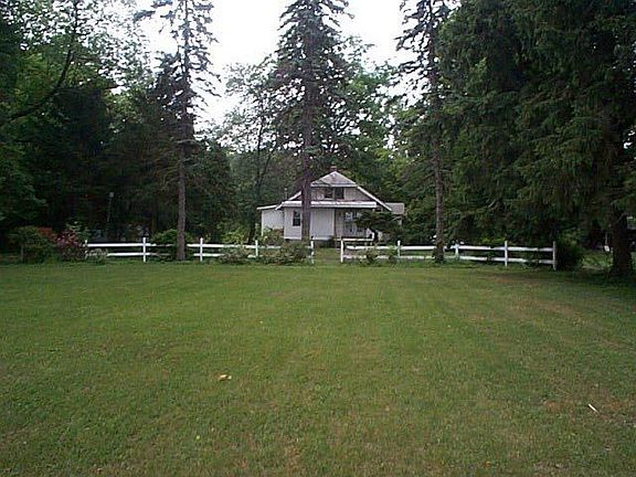 3rd image of 115 Keller Dr