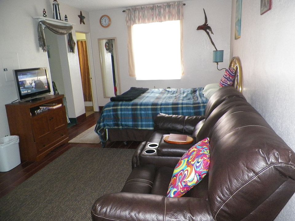 Leather recliner Queen bed