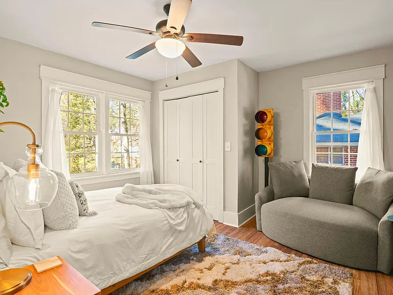 Centra Villa Dr SW — Photo 26