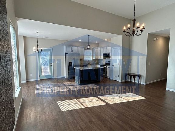 3rd image of 5099 Old Georgetown Trl NW