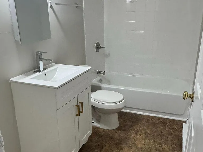 109 Bentz St S #1 — Photo 10