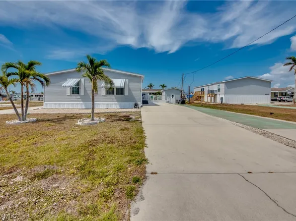 4918 Sandpiper Dr, Saint James City, FL 33956
