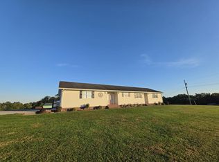 2281 Eagle Crest Rd, Camp Creek, WV 25820