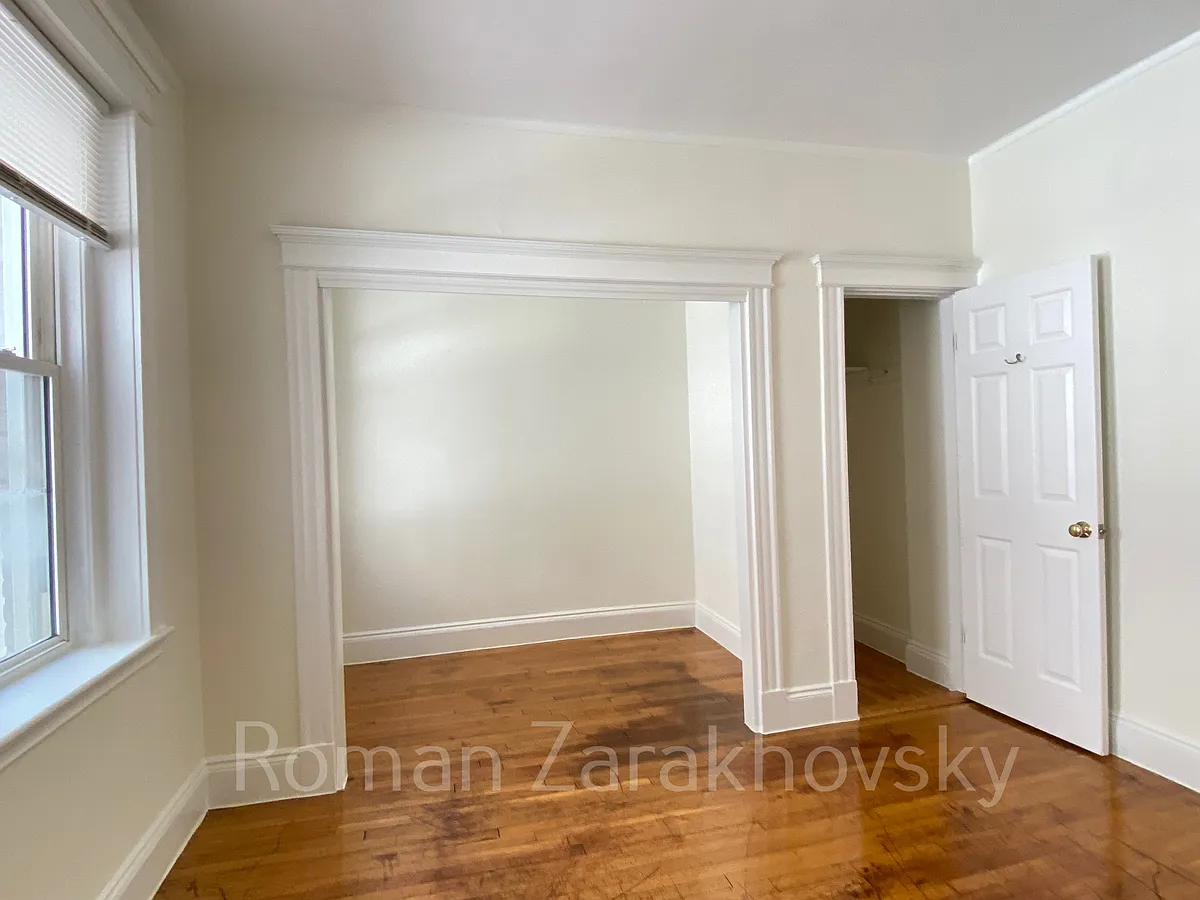 Building Photo - 14 Orkney Rd #11