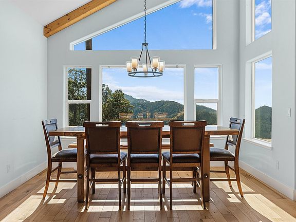 4th image of 1475 Los Alamos Road